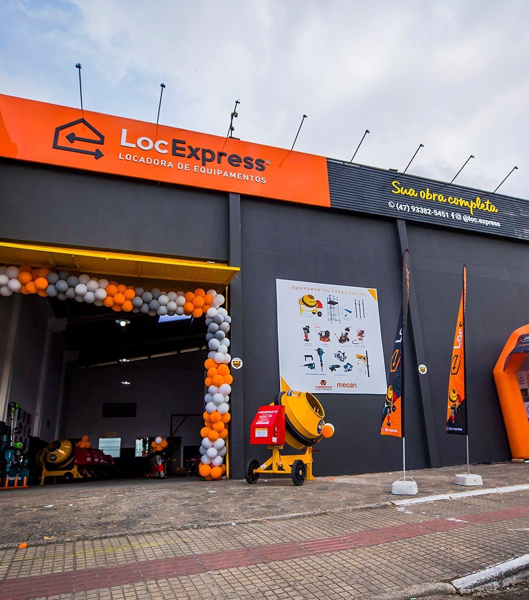 ?p=image&amp;src=%7B%22file%22%3A%22images%2Ffranqueado%2FLocExpress_imagem_lp_atacama+1 Seja um franqueado