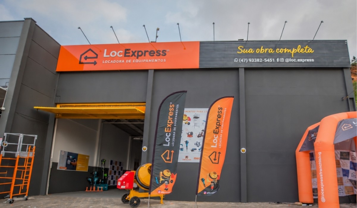 Loja LocExpress Itajaí Avada Car Dealership